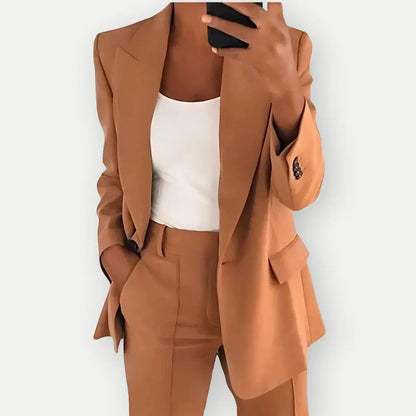 Single-Breasted Blazer and Tailored Pants Set with Notched Lapels
