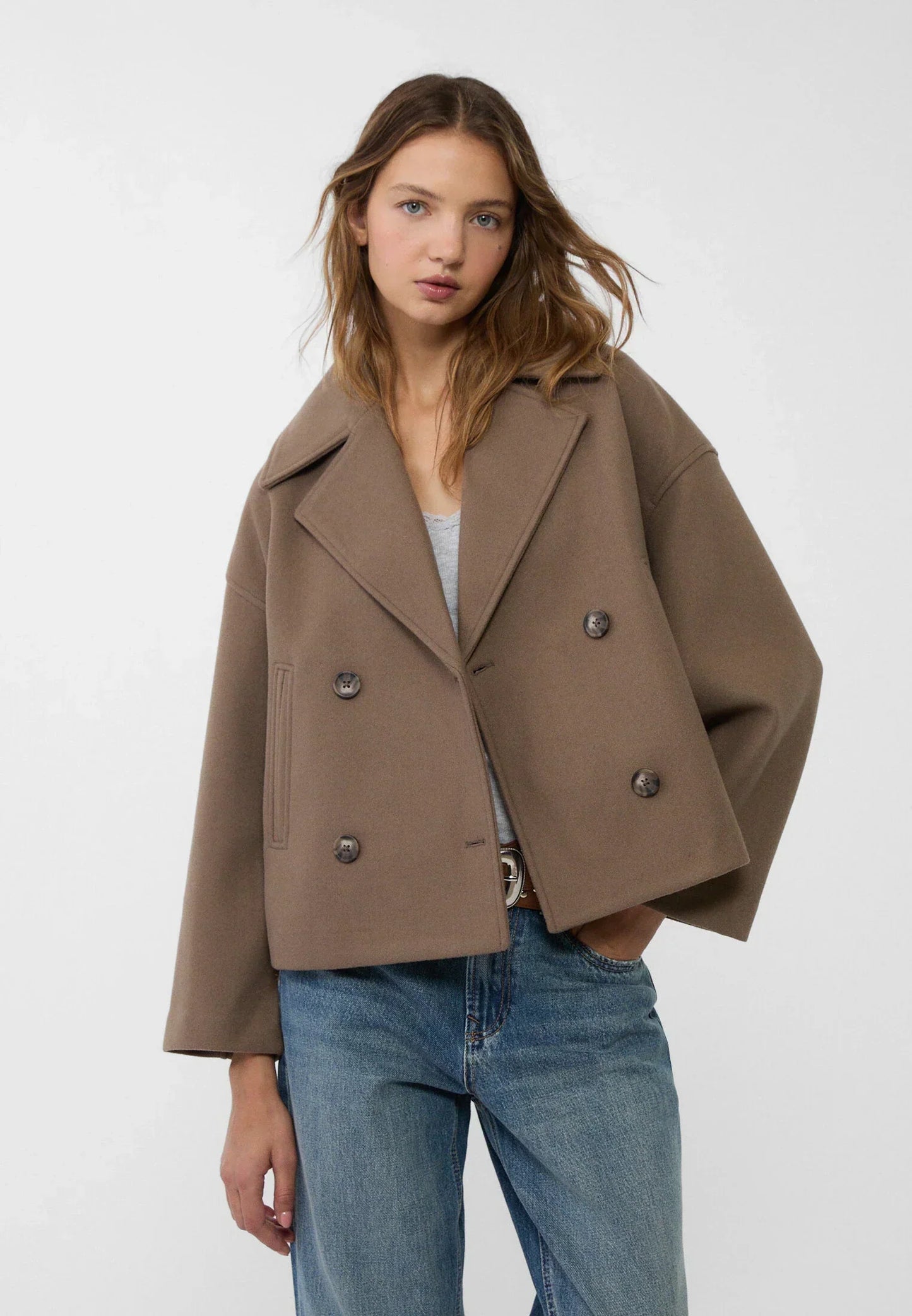 Cropped Double-Breasted Jacket with Notched Lapels and Broad Sleeves