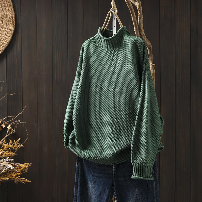 Chunky Knit Sweater with Ribbed Turtleneck and Relaxed Fit