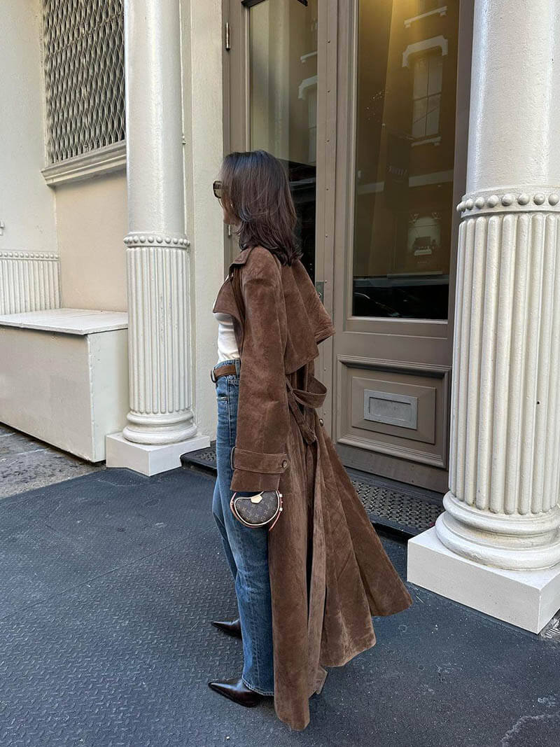 Brown Trench Coat with Notched Lapels and Double-Breasted Closure