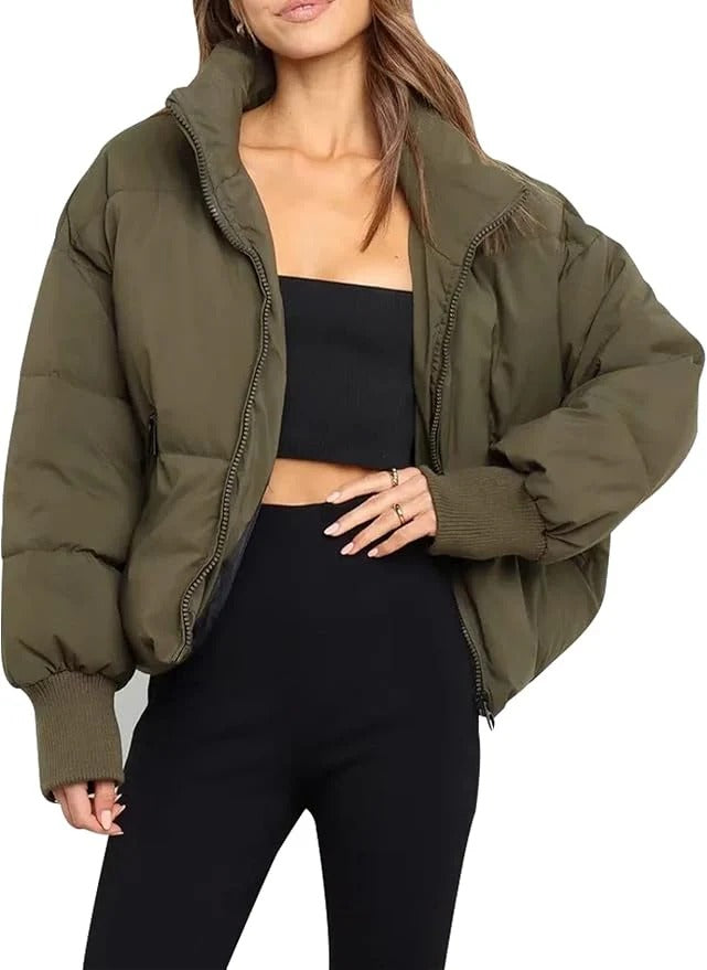 Oversized Short Puffer Jacket with Zip-Up Closure and Ribbed Cuffs