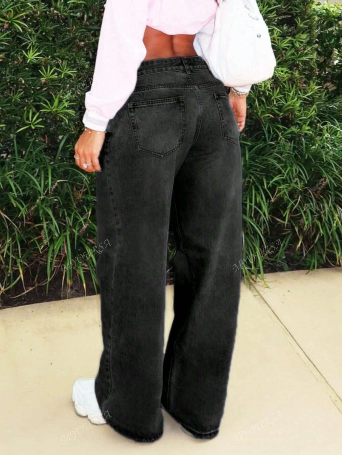 Low-Rise Denim Trousers with Wide-Leg Silhouette and Regular Hem